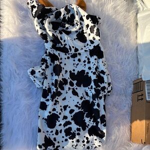 Stylish Black and White Cow Print Pet Costume